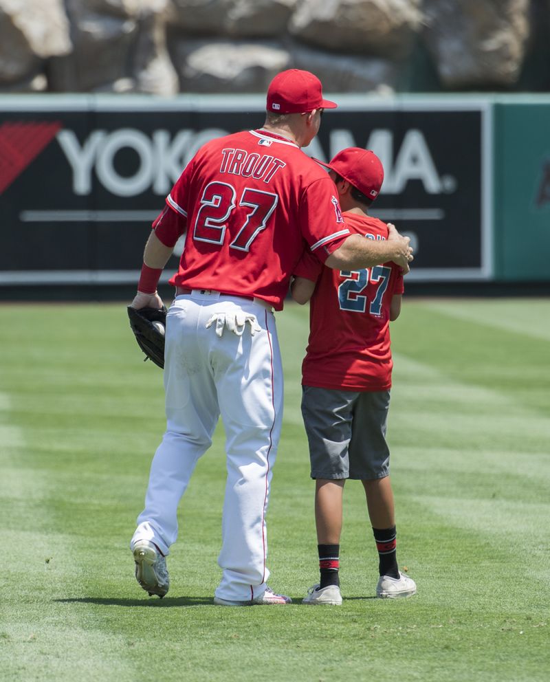 Here's how Mike Trout should spend his $430 million in his N.J.